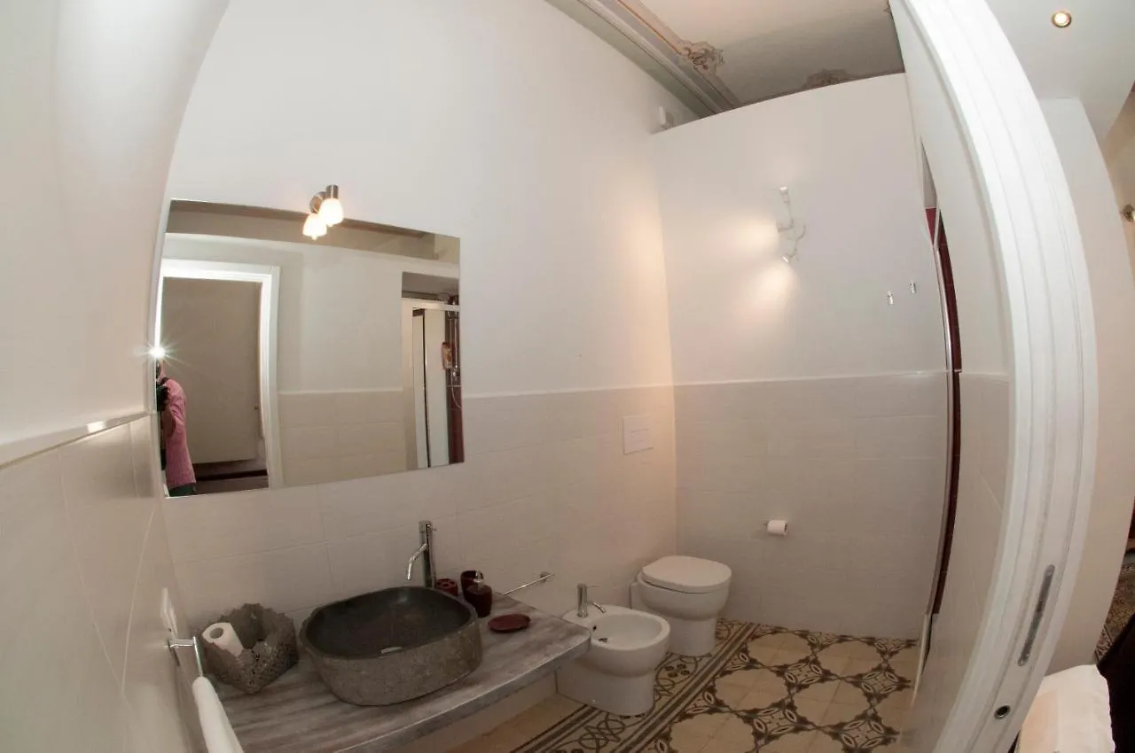 ** Guest house Boutique Rooms And Breakfast Granveliero Trapani Italy