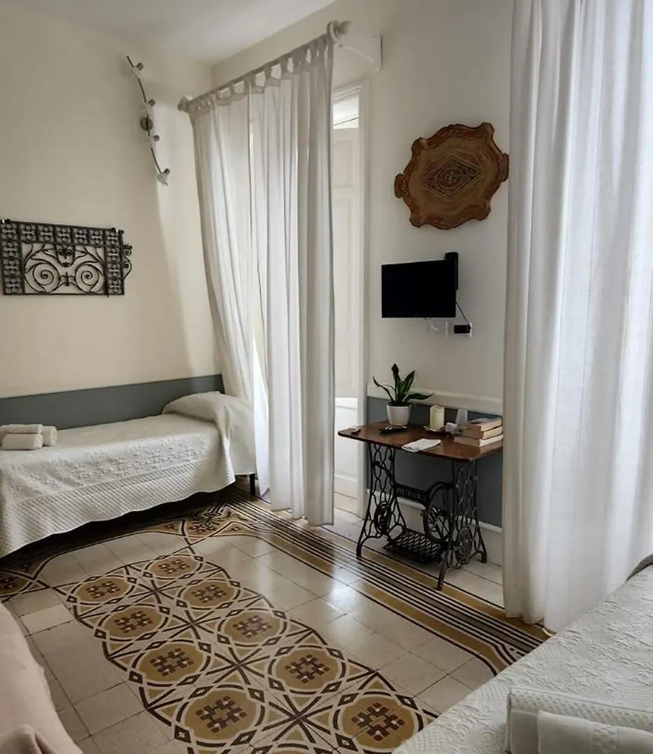 ** Affittacamere Boutique Rooms And Breakfast Granveliero Trapani Italia